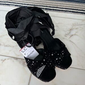 Band New Zara Basic Heel Sandal